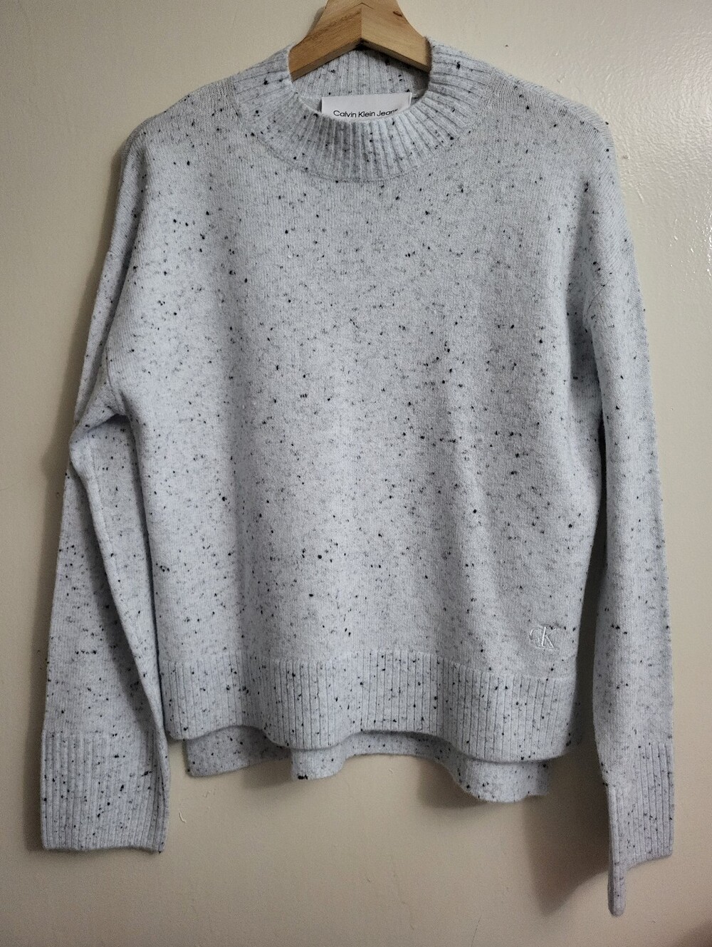 Calvin Klein Jeans Light Gray Speckled Crewneck Sweater Small New
